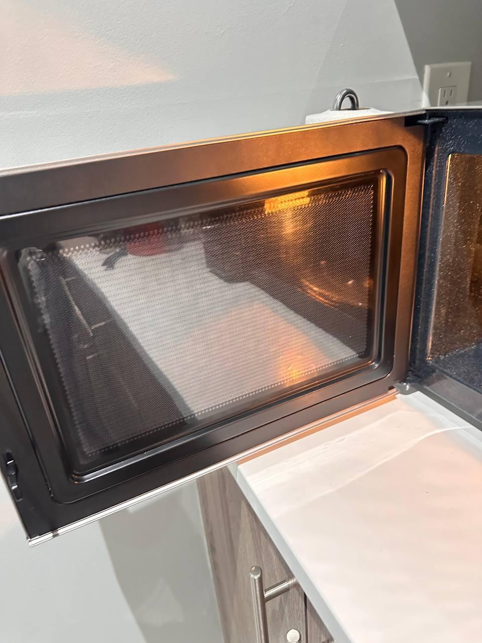 Microwave interior — after cleaning